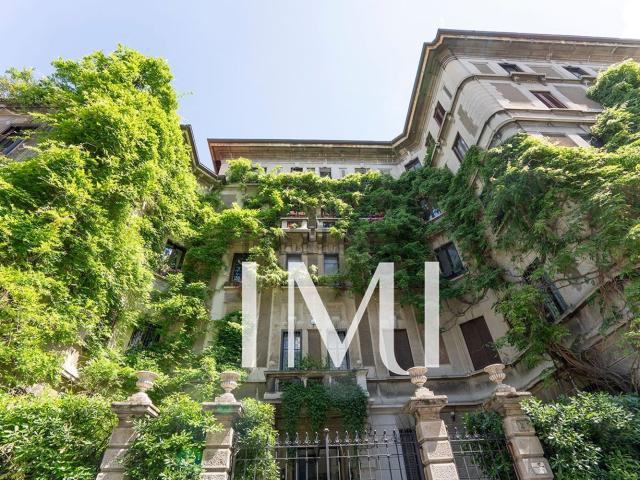 Appartamento in vendita di 153 m² in Via Privata Oldrado da Tresseno, 2
