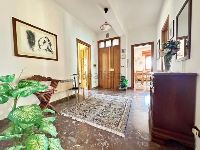 Appartamento in vendita di 153 m² in Via Provinciale Spirito Santo Cannavò, 29