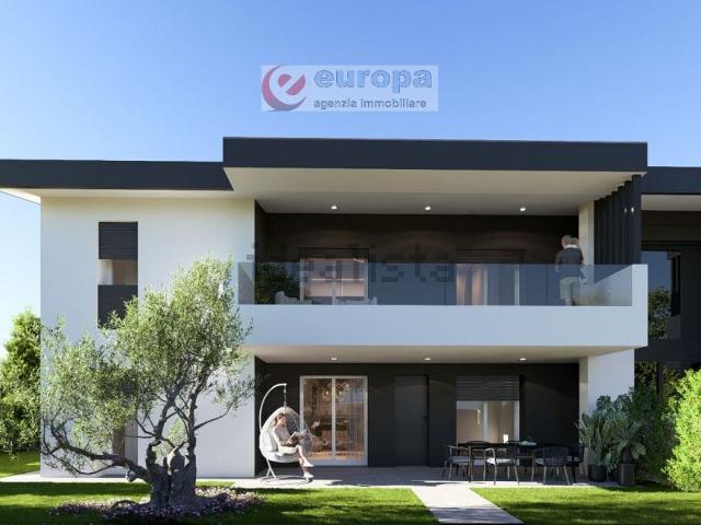 Appartamento in vendita di 156 m² in Via Revoloni