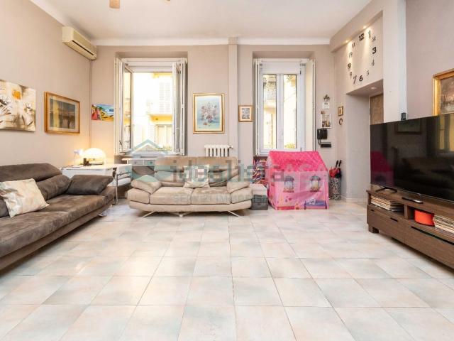 Appartamento in vendita di 153 m² in Via Vitruvio, 3
