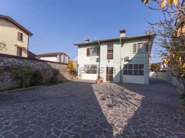 Appartamento in vendita di 153 m² in Via XXIV Maggio, 27