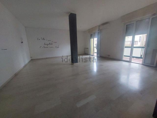 Appartamento in vendita di 153 m² in Viale Antonio Gramsci, 32
