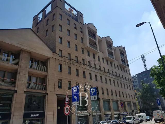 Appartamento in vendita di 153 m² in Viale Monte Santo, 8