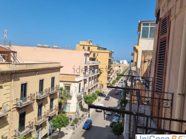 Appartamento in vendita di 153 m² in Corso Butera, 505