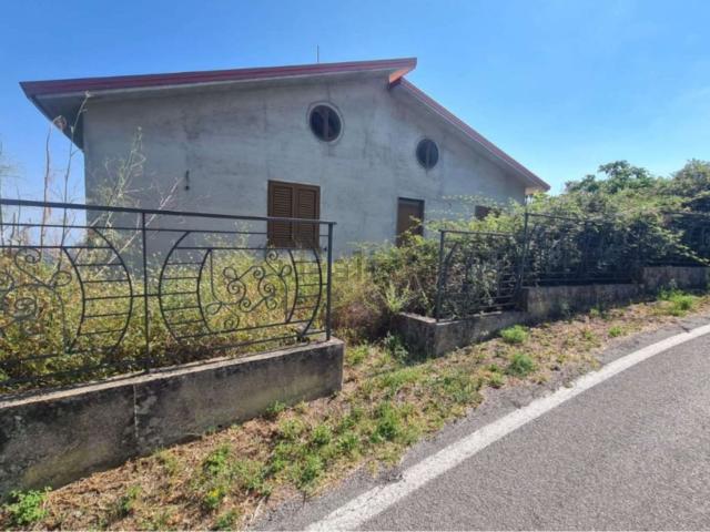 Appartamento in vendita di 153 m² in Salita Canonico
