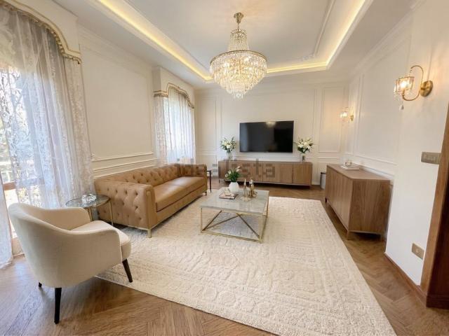 Appartamento in vendita di 154 m² in Via Corrado Alvaro