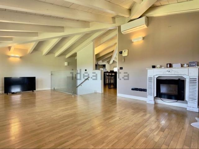 Appartamento in vendita di 154 m² in Via Cavaliere Pietro Febbrari, 10