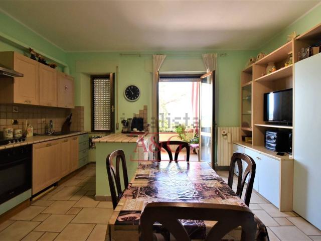 Appartamento in vendita di 154 m² in Via Castellarso Ete, 59