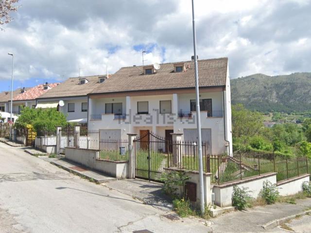 Appartamento in vendita di 154 m² in Via Civitatomassa