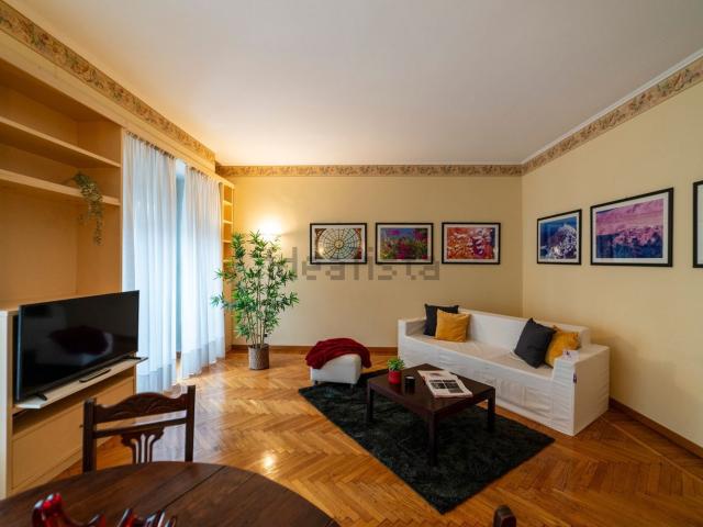 Appartamento in vendita di 154 m² in Via Giuseppe Pecchio, 10