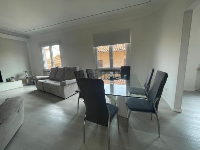 Appartamento in vendita di 154 m² in Via Giacomo Matteotti, 66