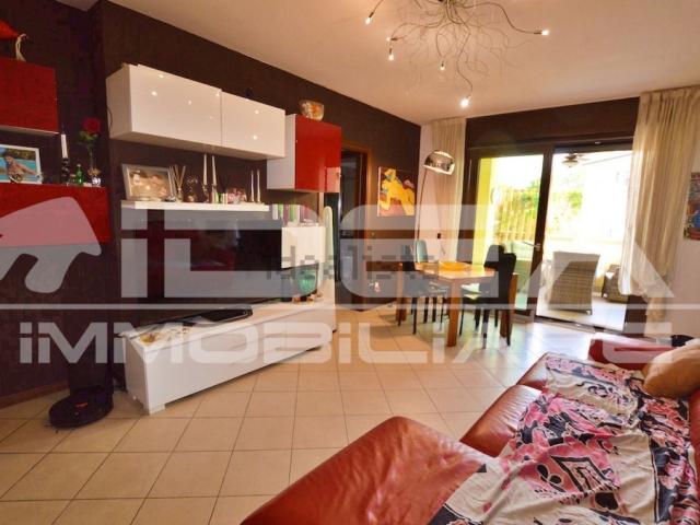 Appartamento in vendita di 154 m² in Via Girolamo Graziani
