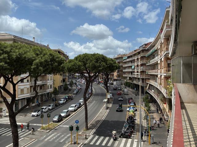 Appartamento in vendita di 154 m² in Via Gregorio VII