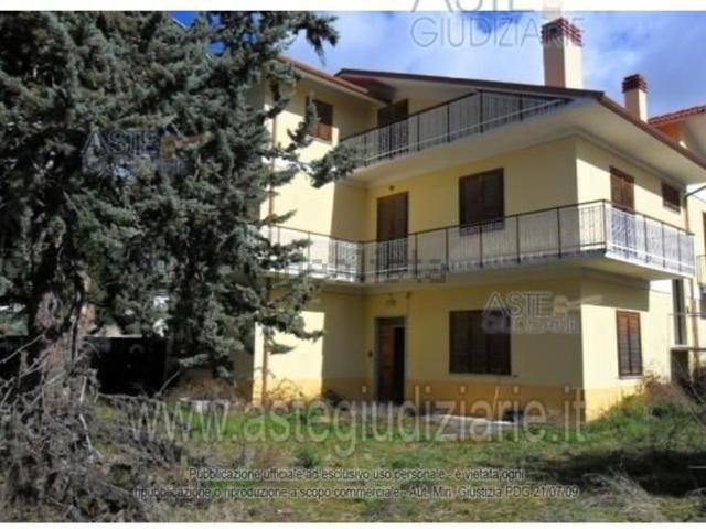 Appartamento in vendita di 154 m² in Via della Piazzetta, 28