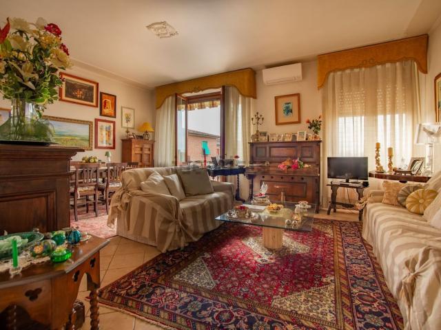 Appartamento in vendita di 154 m² in Via Enea Ciacci