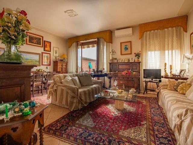 Appartamento in vendita di 154 m² in Via Filippo Corridoni, 15