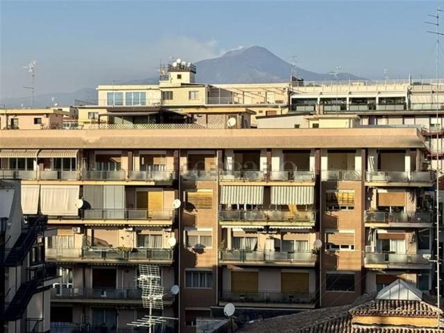 Appartamento in vendita di 154 m² in Via Firenze