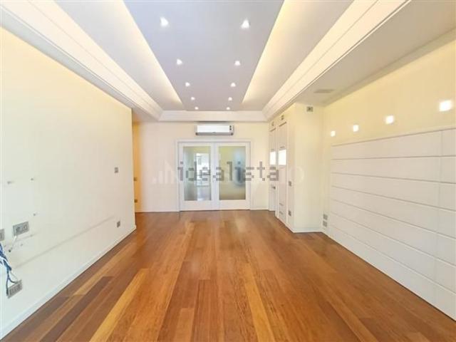 Appartamento in vendita di 154 m² in Via Francesco Crispi