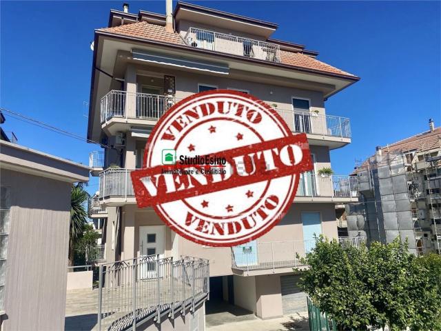 Appartamento in vendita di 154 m² in Via Montenero, 10