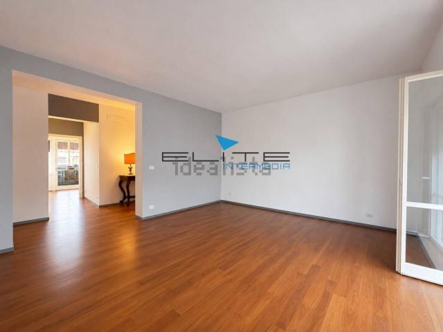 Appartamento in vendita di 154 m² in Via Nicola Fabrizi, 90
