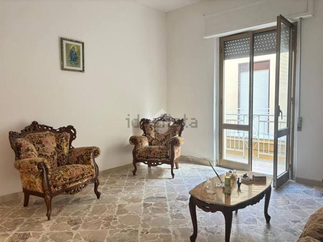 Appartamento in vendita di 154 m² in Via Rapisardi, 65