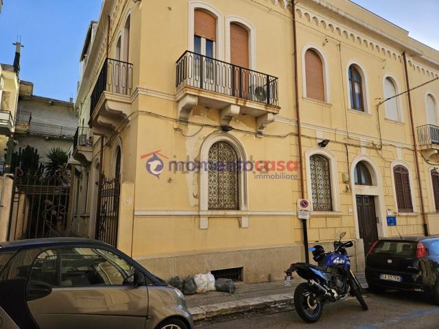 Appartamento in vendita di 154 m² in Via Tommaso Gulli