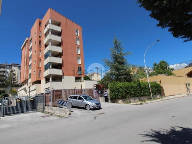 Appartamento in vendita di 154 m² in Viale Alessandro Manzoni, 195