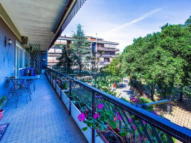 Appartamento in vendita di 154 m² in Viale Don Pasquino Borghi, 200