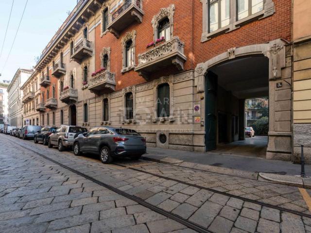 Appartamento in vendita di 154 m² in Piazza Sant&apos Ambrogio