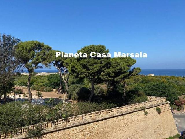 Appartamento in vendita di 155 m² in Via Colacasio