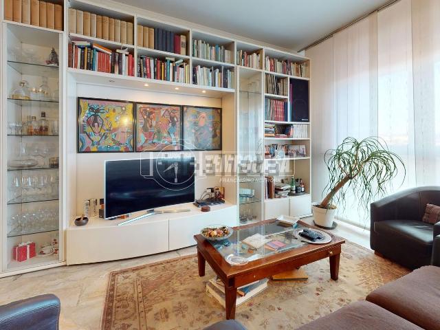 Appartamento in vendita di 155 m² in Via Carlo Ilarione Petitti, 16