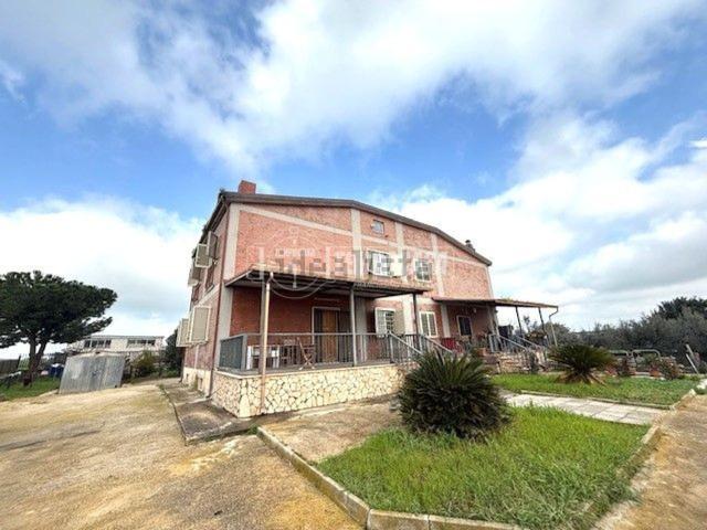Appartamento in vendita di 155 m² in Via Castelluccio