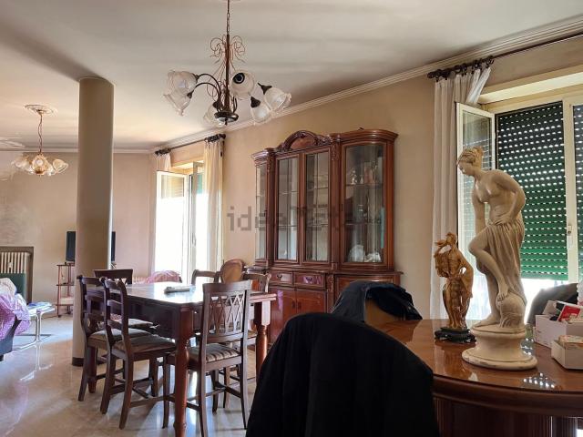 Appartamento in vendita di 155 m² in Via Cesare Pascarella