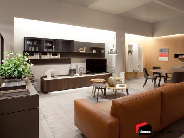 Appartamento in vendita di 155 m² in Via Cinquevie