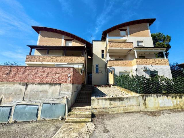 Appartamento in vendita di 155 m² in Via A. Gramsci, 3