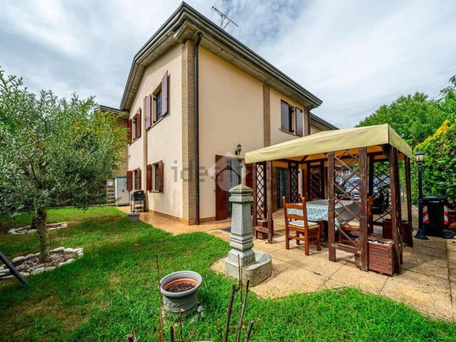 Appartamento in vendita di 155 m² in Via Andrea Rivasi, 113
