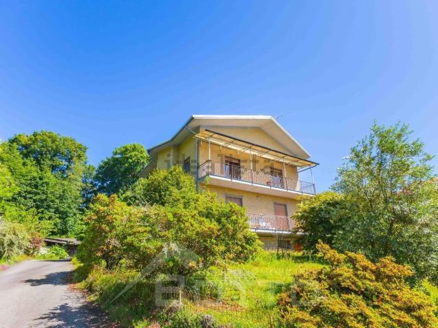 Appartamento in vendita di 155 m² in Via Alpiolo