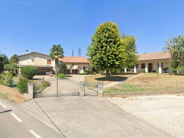 Appartamento in vendita di 155 m² in Via Armando Diaz