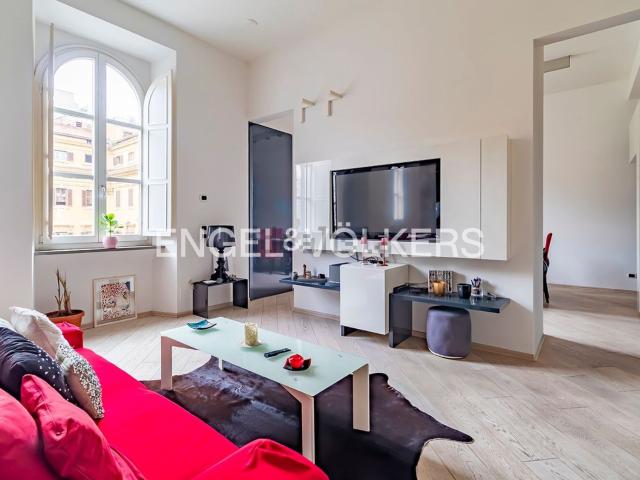 Appartamento in vendita di 155 m² in Via Aureliana