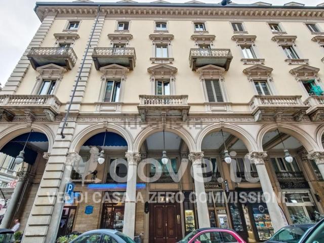 Appartamento in vendita di 155 m² in Via Giuseppe Barbaroux, 6