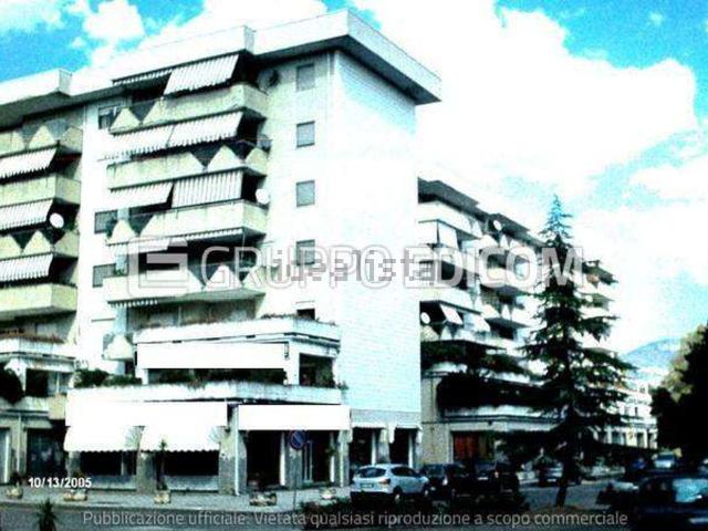 Appartamento in vendita di 155 m² in Via Giuseppe Verdi, 82