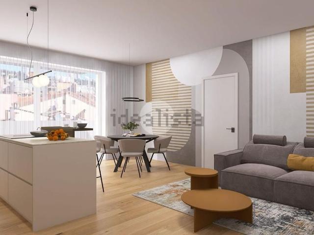 Appartamento in vendita di 155 m² in Via Giorgio Almirante