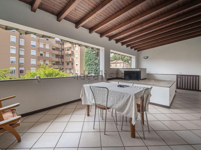 Appartamento in vendita di 155 m² in Via Dante Alighieri, 18