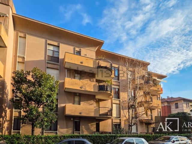 Appartamento in vendita di 155 m² in Via dei Caccia, 11
