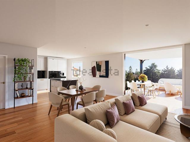 Appartamento in vendita di 155 m² in Via della Vittoria, 85