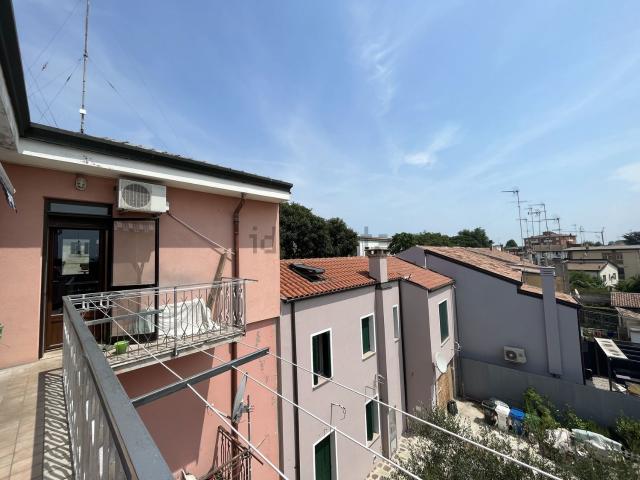 Appartamento in vendita di 155 m² in Via Francesco Bocchi
