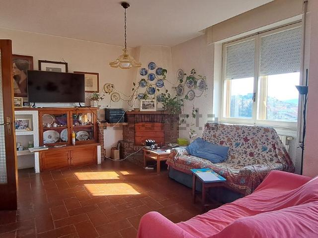 Appartamento in vendita di 155 m² in Via Jan Palach, 54