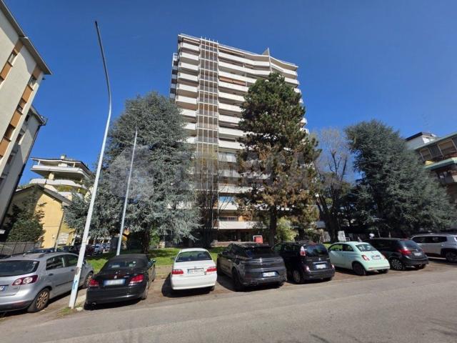 Appartamento in vendita di 155 m² in Via Orazio