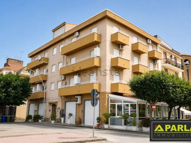 Appartamento in vendita di 155 m² in Via Luigi Einaudi, 48