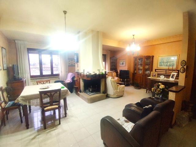 Appartamento in vendita di 155 m² in Via Montello, 11